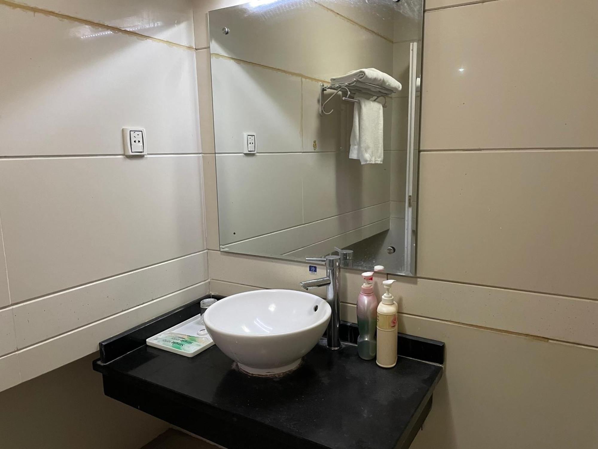 Sanya Tropical Coast Hotel Екстер'єр фото